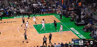 NBA季后赛|知耻后勇<strong></p>
<p>币链江湖</strong>，绿军127：102尼克斯，扳回一城