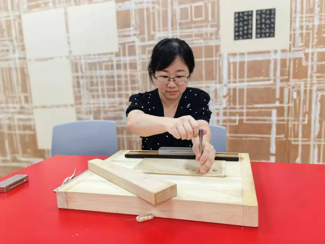 “冷板凳”一坐18年<strong></p>
<p>炒币策略</strong>！41岁厦门女子：要一直坐下去