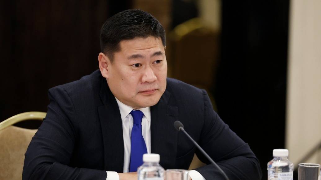 蒙古国“80后”总理遭解职，其子此前被曝生活奢华引发抗议