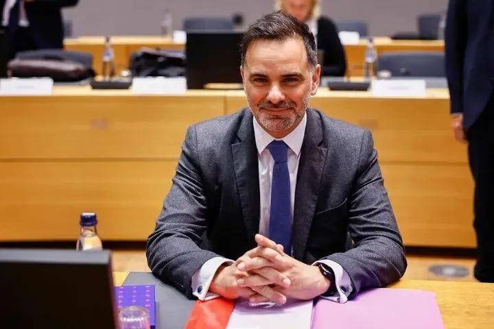 法方：中国与法国有能力解决