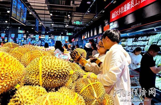 榴莲卖出1吨多<strong></p>
<p>炒币说明</strong>！永辉河北首家胖东来调改店开业首日销售额同比增10倍