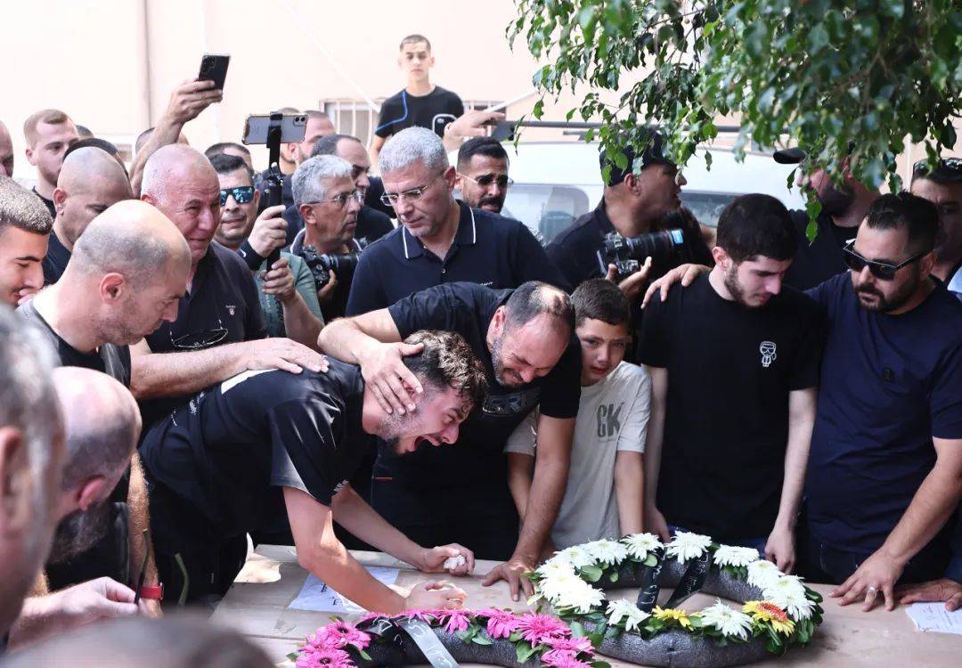 一夜过去<strong></p>
<p>炒华克金波段</strong>，以伊冲突最新动态！