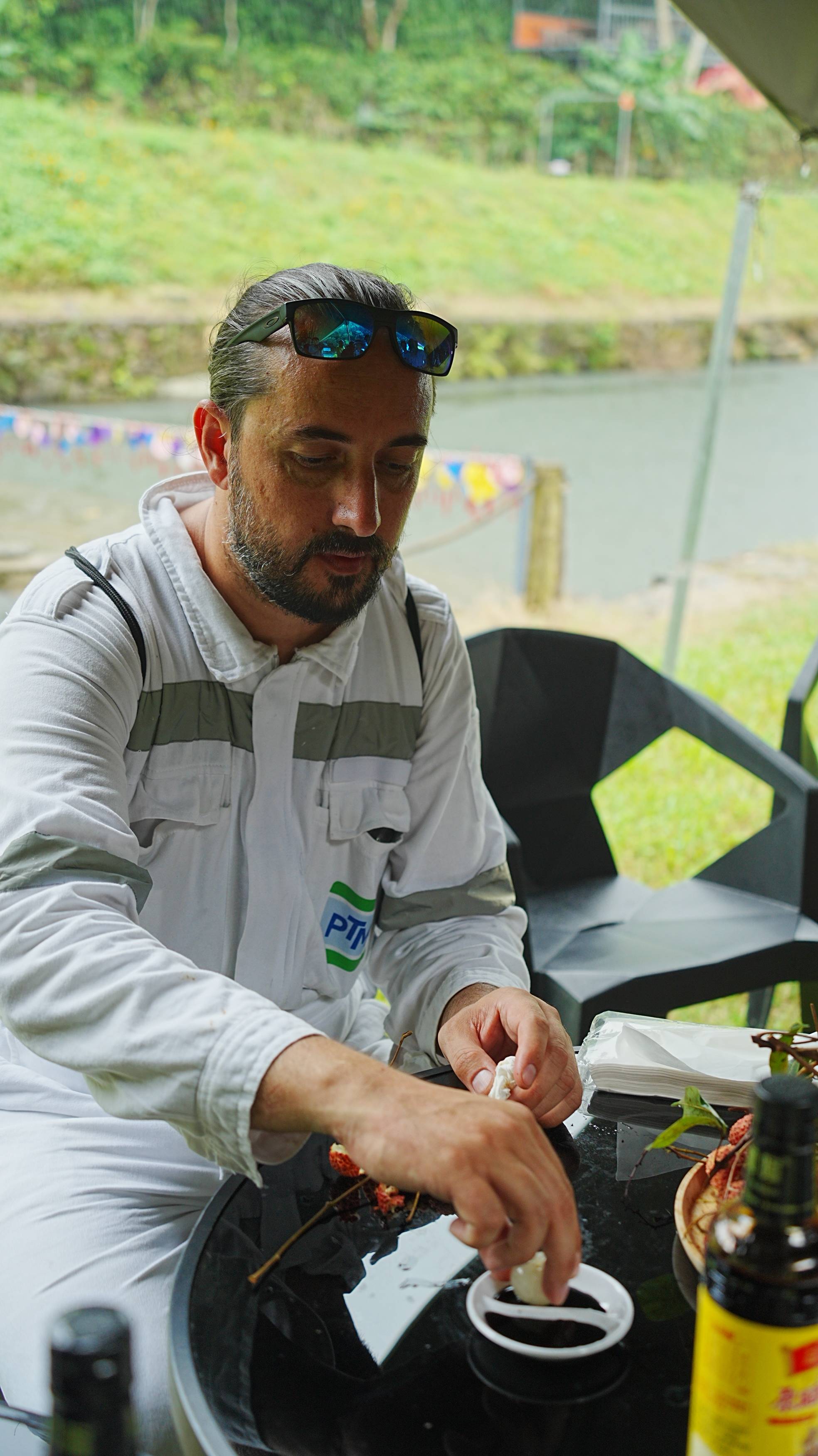 “第一次吃<strong></p>
<p>yex币</strong>，像吃葡萄！”外籍船员在惠州品尝荔枝