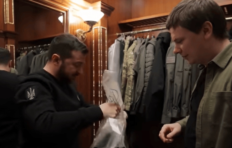 呦<strong></p>
<p>小白炒币</strong>，泽连斯基穿西装了，那边是十万人规模之战！