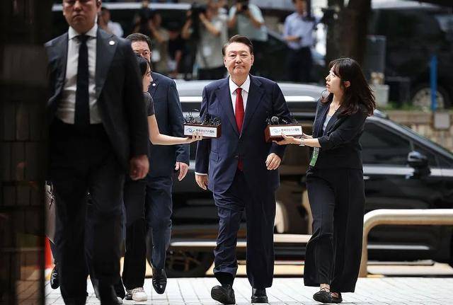 尹锡悦又被捕，夫人、岳母遭“围剿”