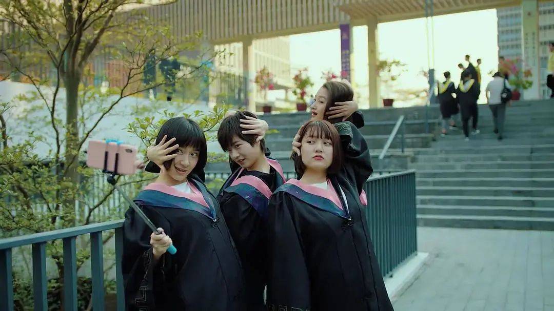 “在走廊偶遇都会尴尬”<strong></p>
<p>炒币基本知识</strong>，00后大学舍友咋成了最熟悉的陌生人