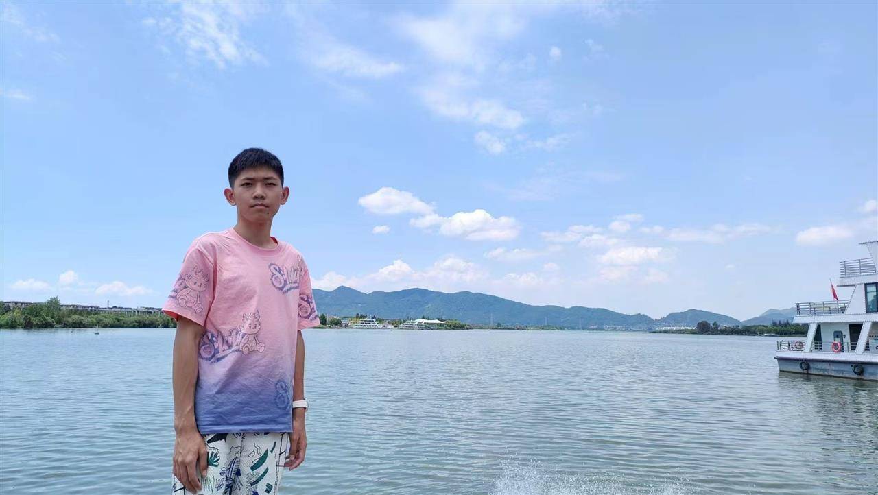 安徽一名18岁高中生坐飞机到西双版纳后失联<strong></p>
<p>炒币基本知识</strong>，景洪公安：目前没有进一步的消息