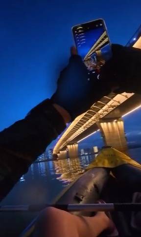 长沙男子突发奇想划船下班<strong></p>
<p>炒币基本知识</strong>，25分钟车程划了3小时，当事人：手累腿麻，不会有下次