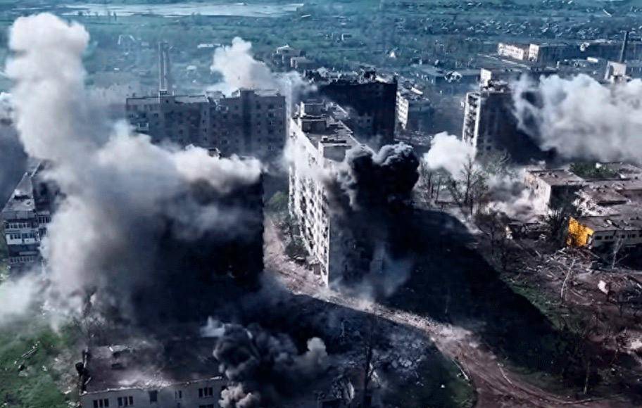 俄军抵达郊区却不攻城<strong></p>
<p>海外币圈</strong>，有人发现不对劲：红军城只是一个“诱饵”