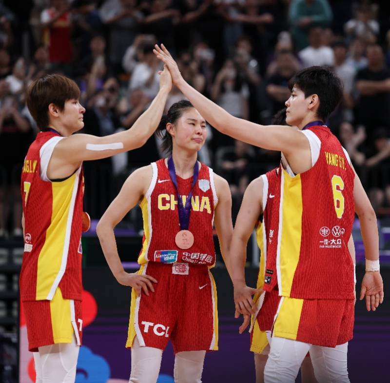 杨舒予谈落泪：和姐姐们最后一次打亚洲杯<strong></p>
<p>海外币圈</strong>，人生总要有点挑战