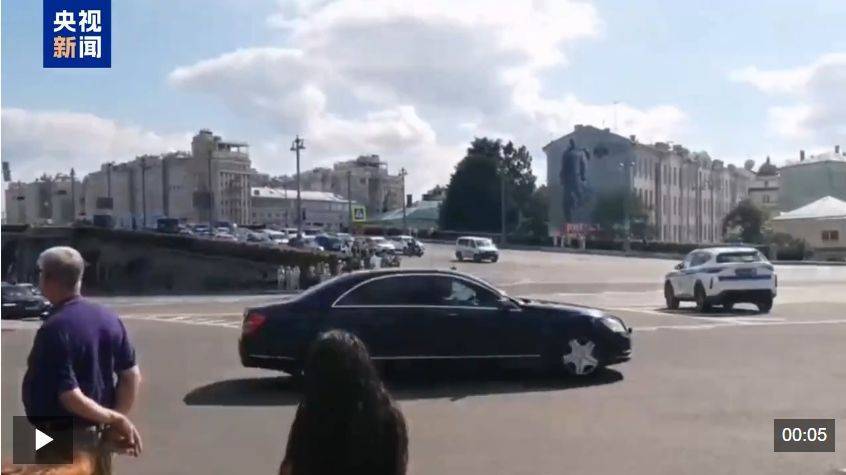 美俄会谈富有成效！特朗普：将对俄罗斯实施更多二级制裁！消息人士：特朗普计划最早下周与普京和泽连斯基会面