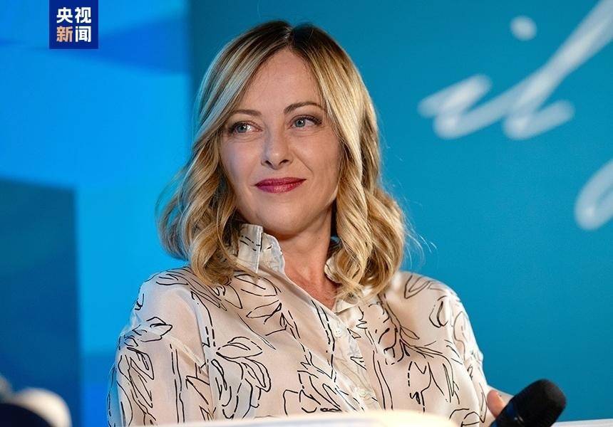 特朗普：普京无需同意和泽连斯基会面！俄罗斯称击落8枚英制导弹！就结束冲突<strong></p>
<p>炒币助手</strong>，泽连斯基最新发声