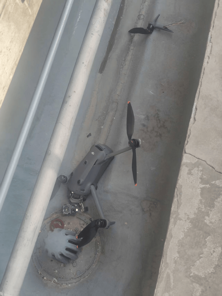 上海环球金融中心楼顶无人机对撞！对话管理方：9年已坠95架<strong></p>
<p>炒币秘诀</strong>，楼顶“风洞”成黑飞重灾区！