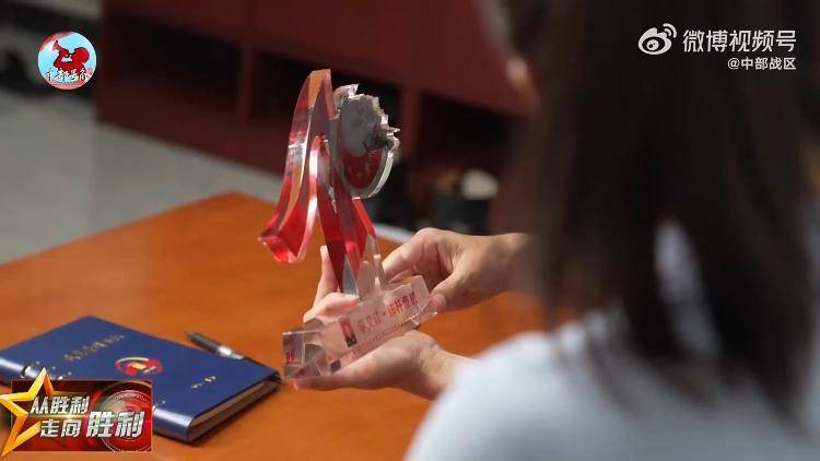 九三阅兵倒计时5天<strong></p>
<p>今日币价</strong>！空中梯队多型新机将首次受阅 队员练就“米秒不差”