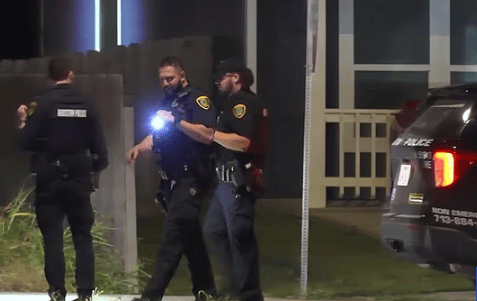 11岁熊孩子按门铃玩恶作剧<strong></p>
<p>莱姆币</strong>，被邻居枪击身亡！