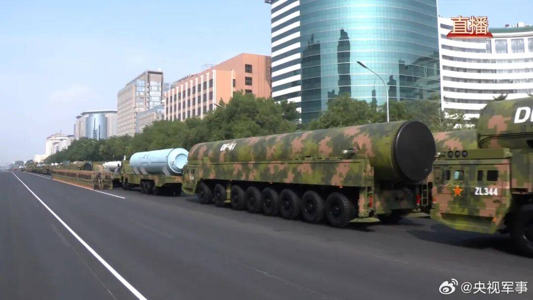 东风-61、巨浪-3、折叠翼预警机、歼-20S<strong></p>
<p>校币</strong>，画面披露！