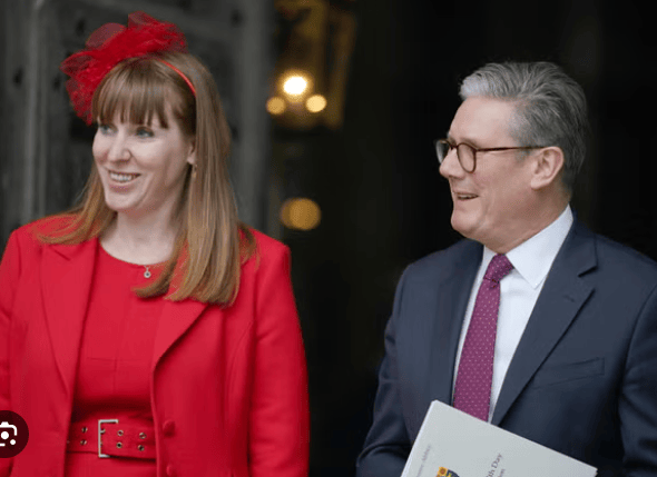 金正恩女儿首登国际舞台<strong></p>
<p>币圈历史</strong>，引爆接班传闻！英国首相被架空，工党内斗成全武行…