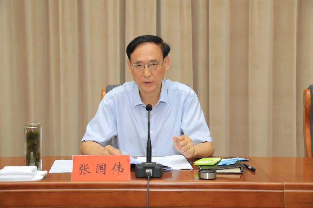 河南通报：正厅级张国伟<strong></p>
<p>炒币圈</strong>，主动投案