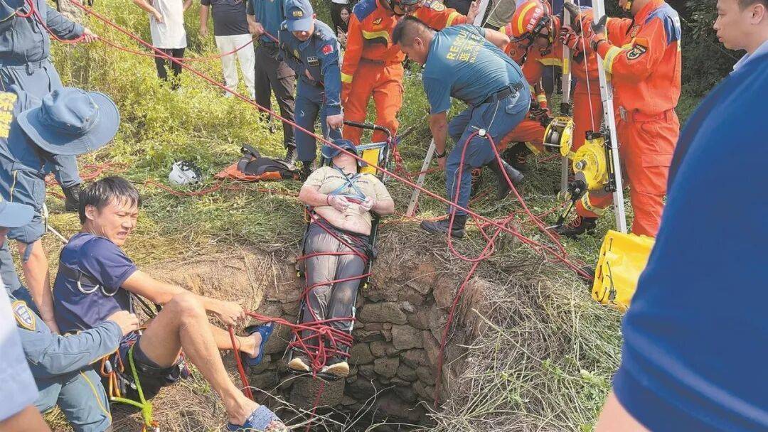 泉州坠井女子“54小时噩梦”：几条蛇爬身上<strong></p>
<p>炒币合约</strong>，双侧肋骨骨折！绝望时靠一个信念坚持活下来……