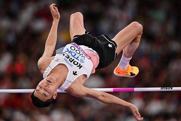 田径世锦赛｜男子跳高屈居亚军<strong></p>
<p>炒币合约</strong>，禹相赫就是韩国田径的门面