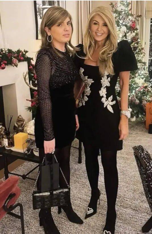 希腊航运巨头28岁女继承人在家中死亡<strong></p>
<p>炒币大神</strong>，疑被虫类叮咬后发病，涉事医院承认犯下严重错误