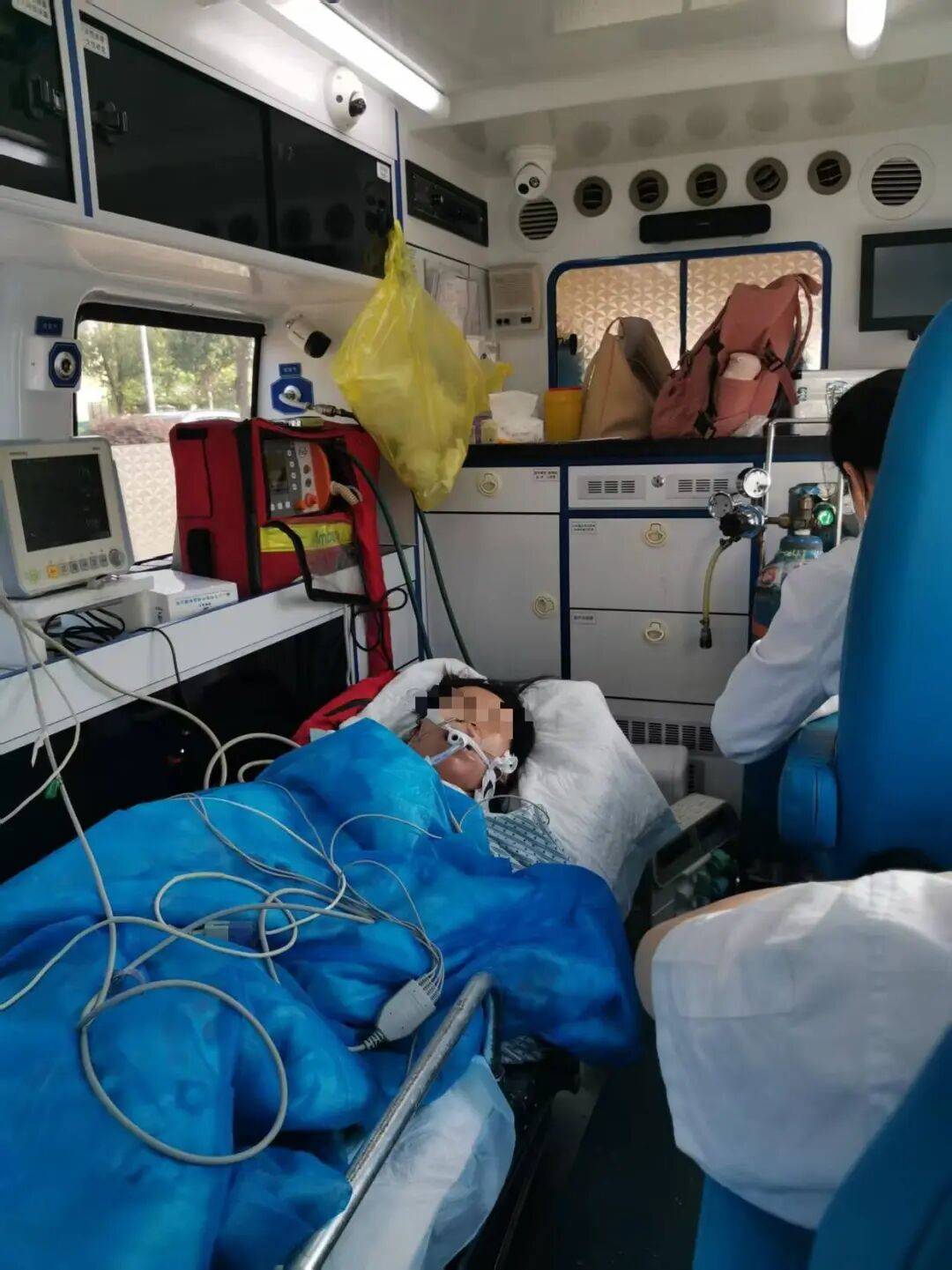 女护士结婚半年发烧头痛<strong></p>
<p>币圈炒币方法</strong>，诊治12天才确诊“脑脊髓炎”致丧失劳动能力，鉴定：两家三甲医院因未及早诊断病情，应承担责任