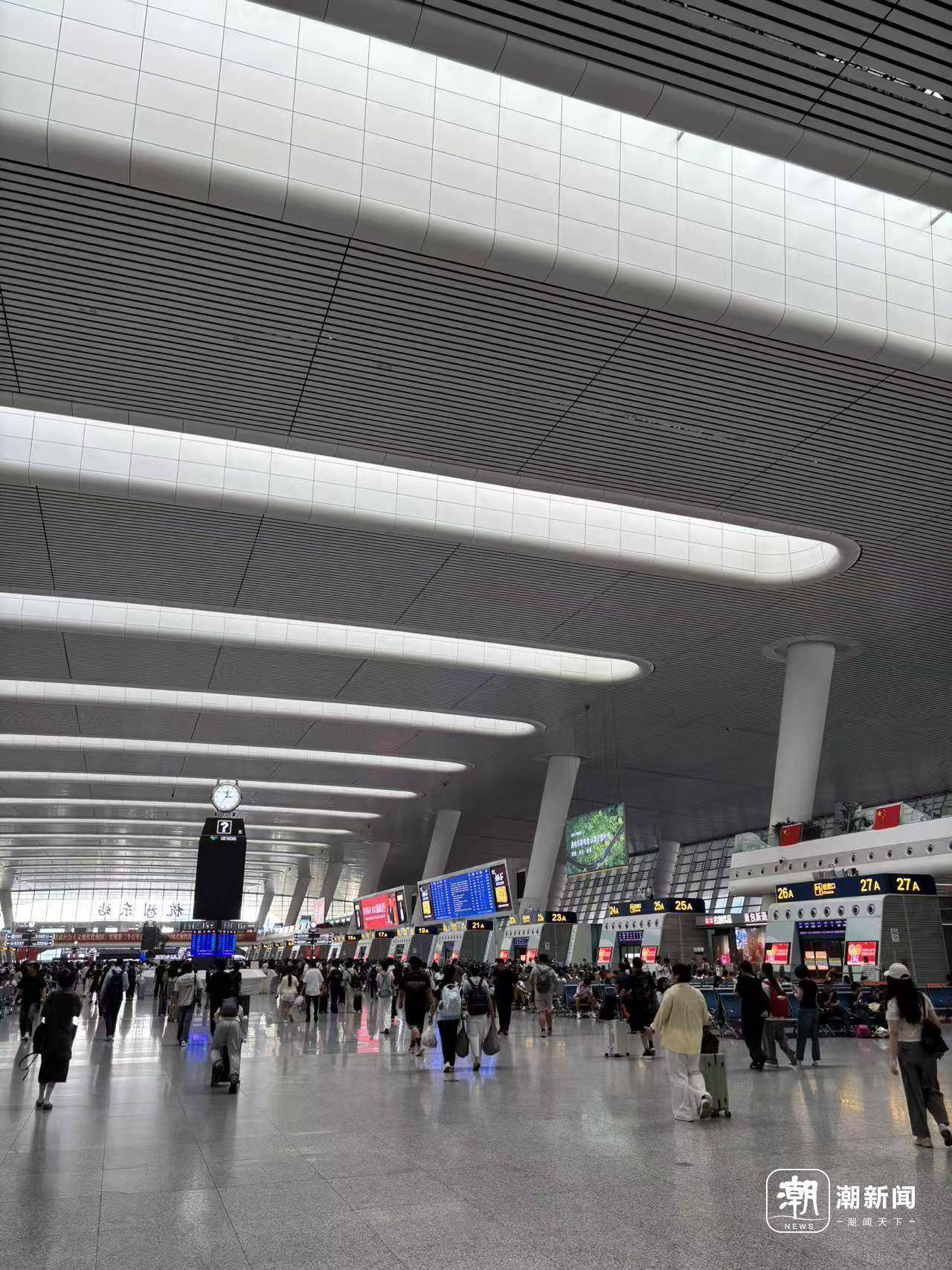 全杭州的娃都出动了？这是刚刚的火车东站<strong></p>
<p>币圈eth</strong>！秋假大军即将席卷全国