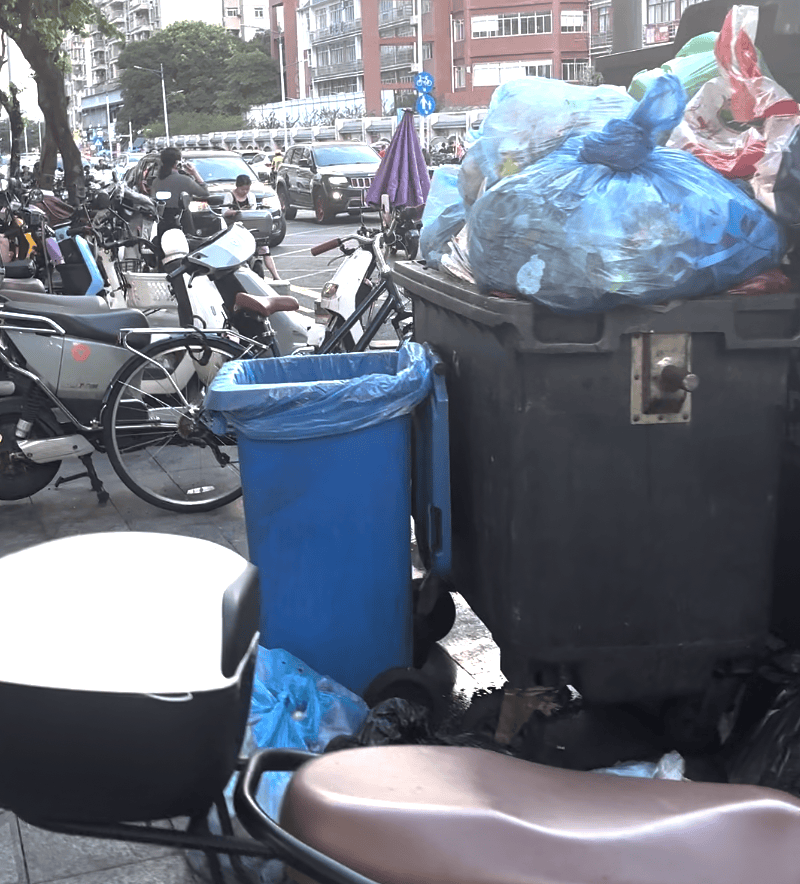 深圳一医院门口被指“举步维艰”<strong></p>
<p>币圈eth</strong>！整治后记者实探:仍很堵