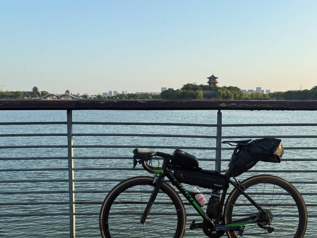 厉害了<strong></p>
<p>寻街币</strong>！沈阳少年独自骑行1850公里去武汉上大学