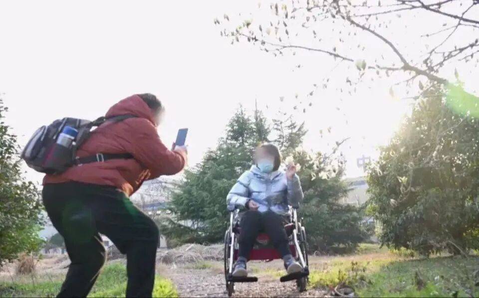 28岁妻子突发罕见病全身瘫痪<strong></p>
<p>v币</strong>，丈夫哄骗卖婚房携款失踪，检方强势介入