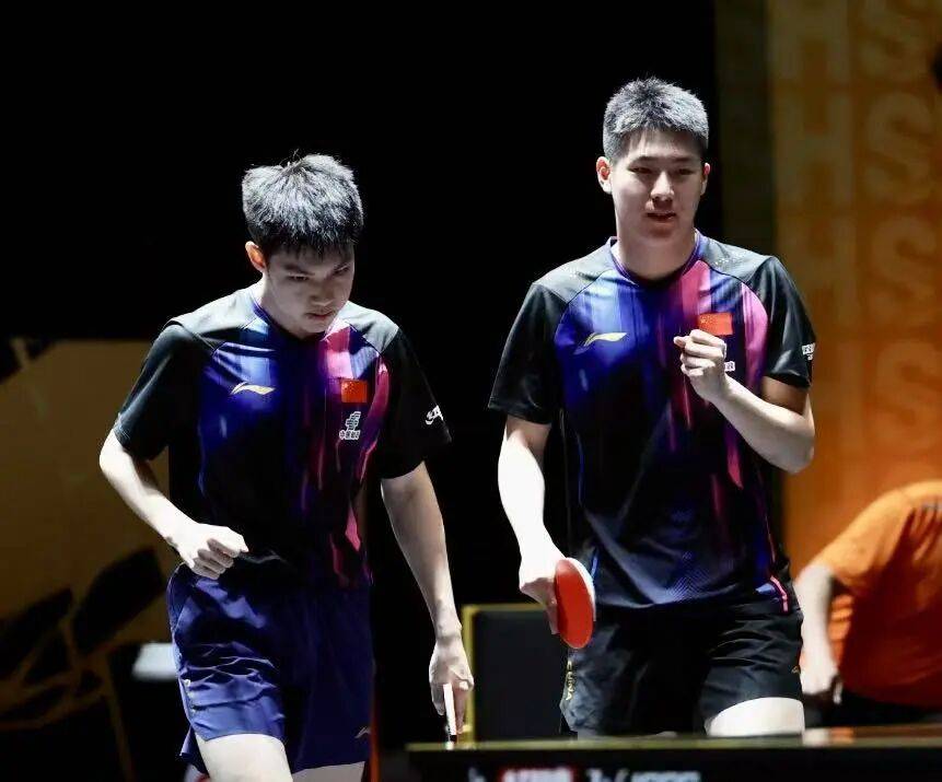 国乒提前锁定混双冠军<strong></p>
<p>极特币交易</strong>，男、女双打各有3对进4强 | WTT中国大满贯双打