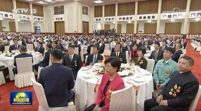 今年的国庆招待会<strong></p>
<p>极特币交易</strong>，有几个重要信息
