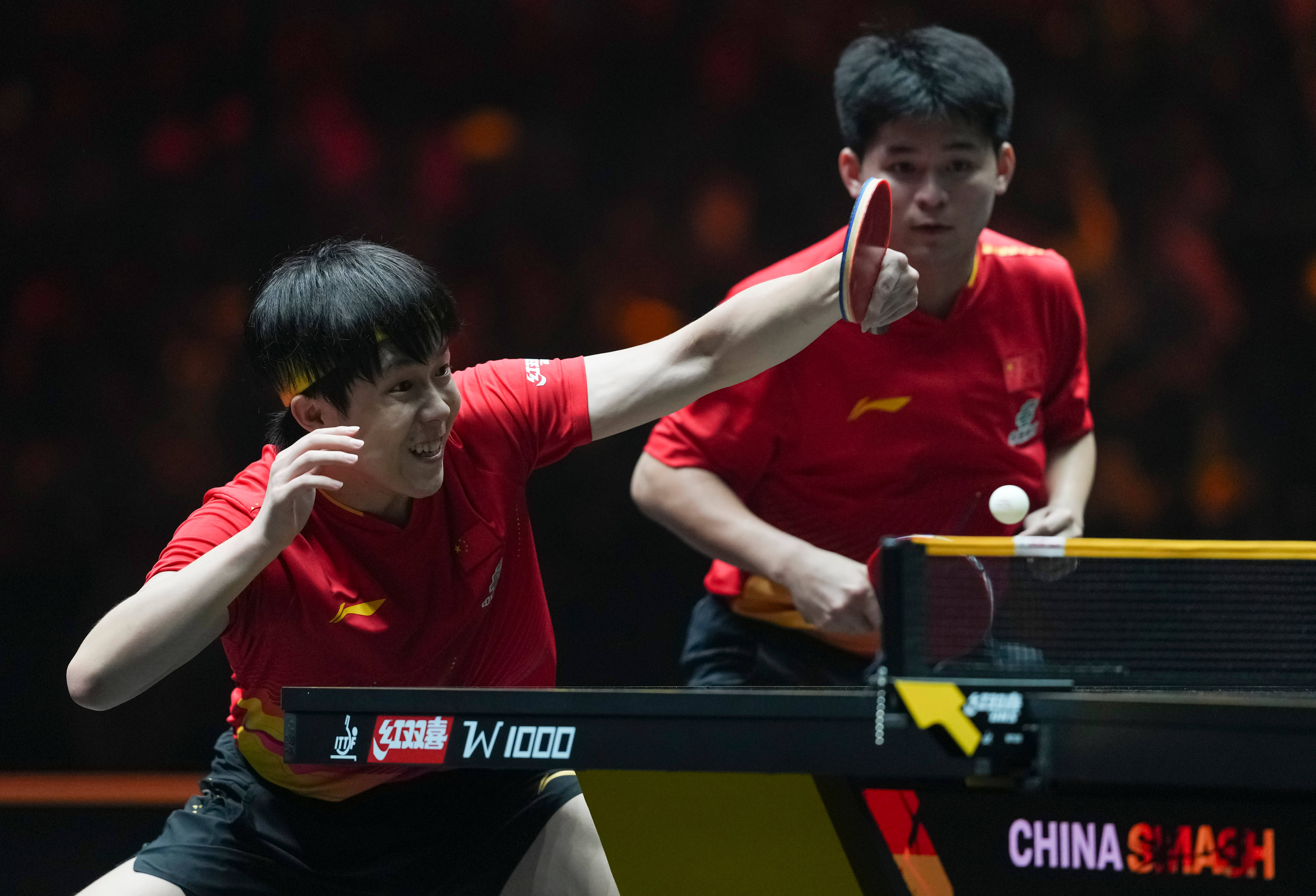 （体育）乒乓球——WTT中国大满贯赛：林诗栋/王楚钦晋级男双四强