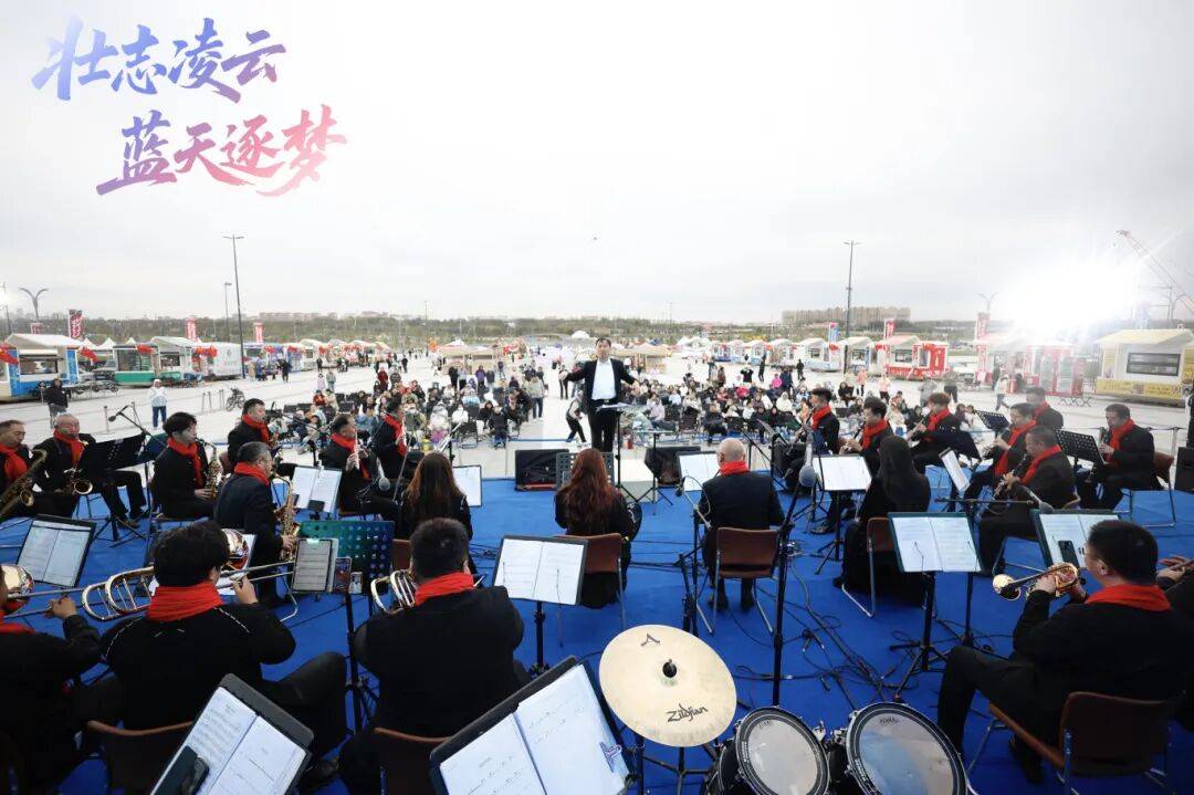 DNA彻底动了！全场跟唱<strong></p>
<p>夜币</strong>，这氛围太顶了！