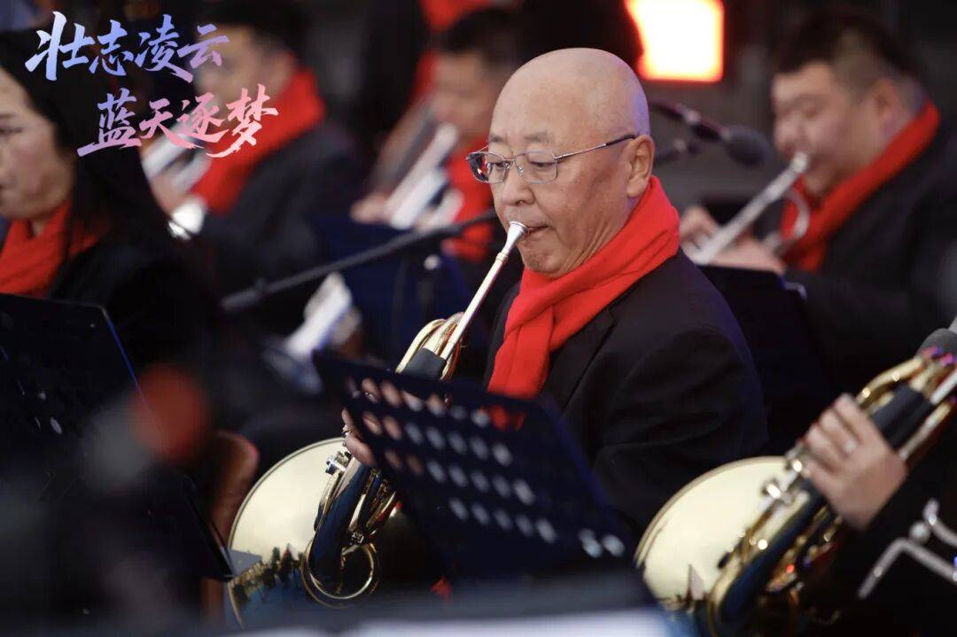 DNA彻底动了！全场跟唱<strong></p>
<p>夜币</strong>，这氛围太顶了！