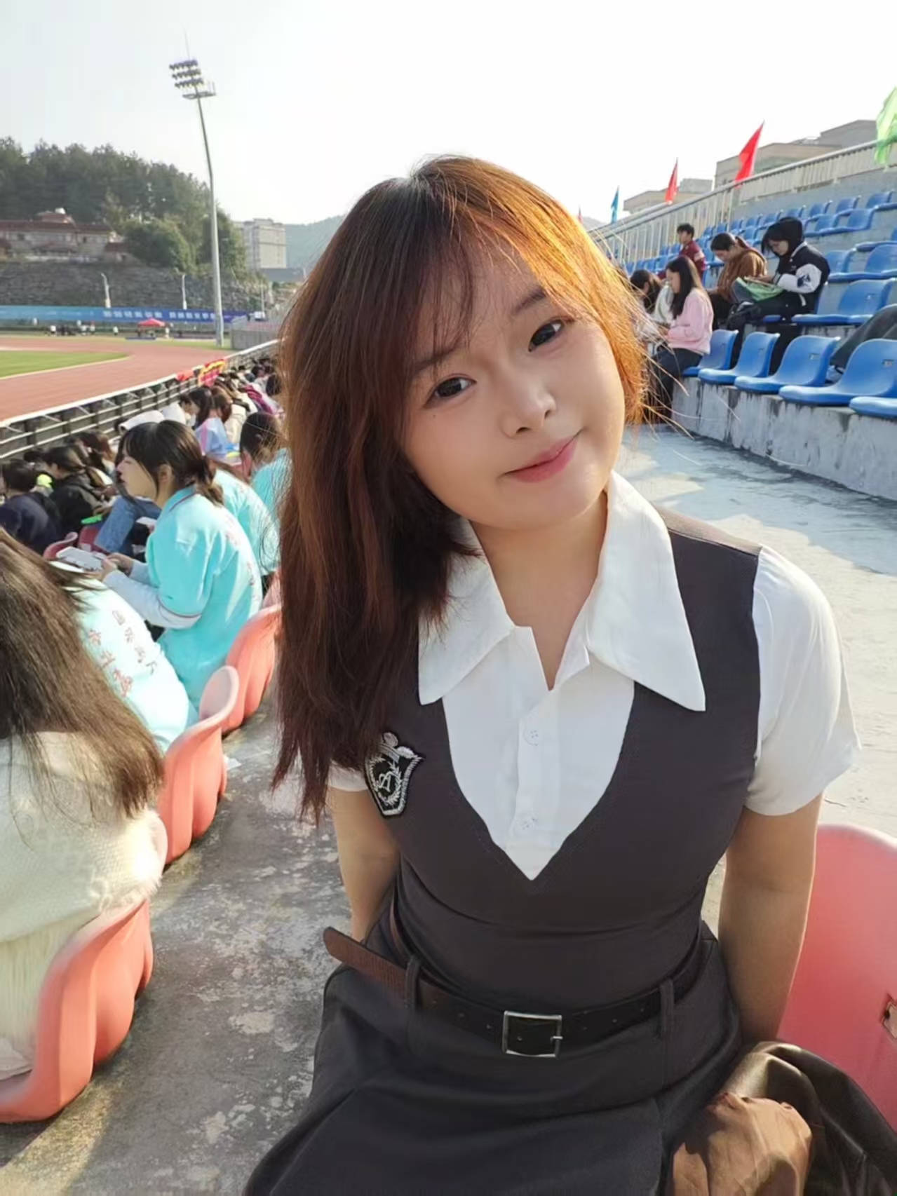 那个让老师骄傲的“调皮”班级！30年同学聚会<strong></p>
<p>洪币交易</strong>，还伴有一封来自贵州的感谢信