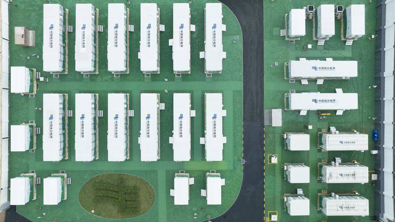 单次可储存5万度电<strong></p>
<p>星币一</strong>！广西一钠离子电池储能电站再扩容