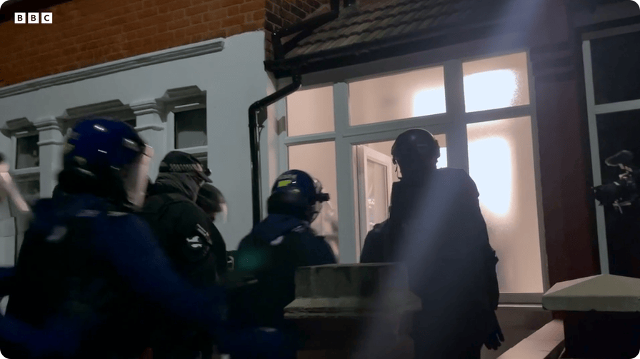 凯特患癌竟因辉瑞疫苗？伦敦4万被盗手机直飞香港<strong></p>
<p>星币一</strong>，比贩毒暴利产业链曝光…