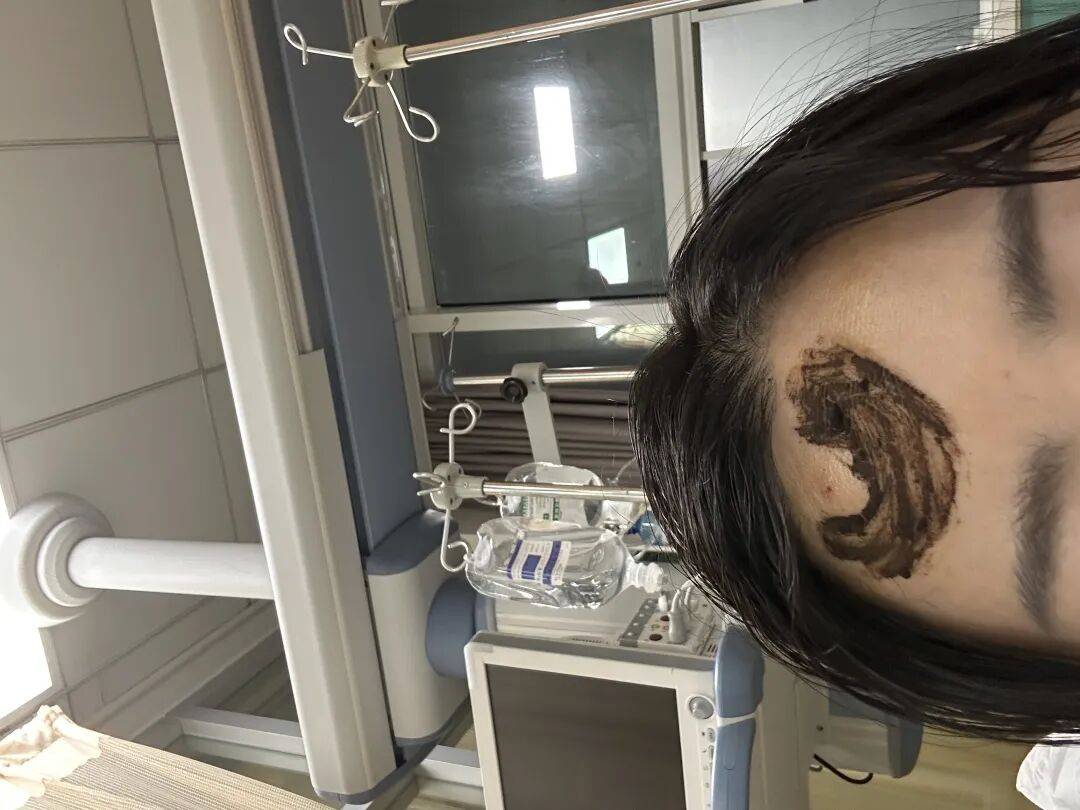 4名游客景区内遭马蜂袭击<strong></p>
<p>币圈信息</strong>，旅游度假区：是森林公园不卖门票，蜇伤先就医后提供证据投诉