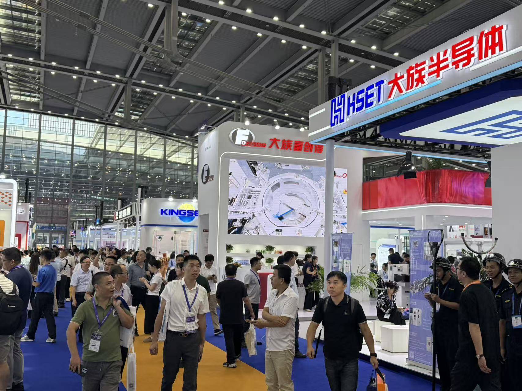 不止新凯来<strong></p>
<p>币圈名词</strong>，逾115家深圳半导体企业亮相2025湾芯展