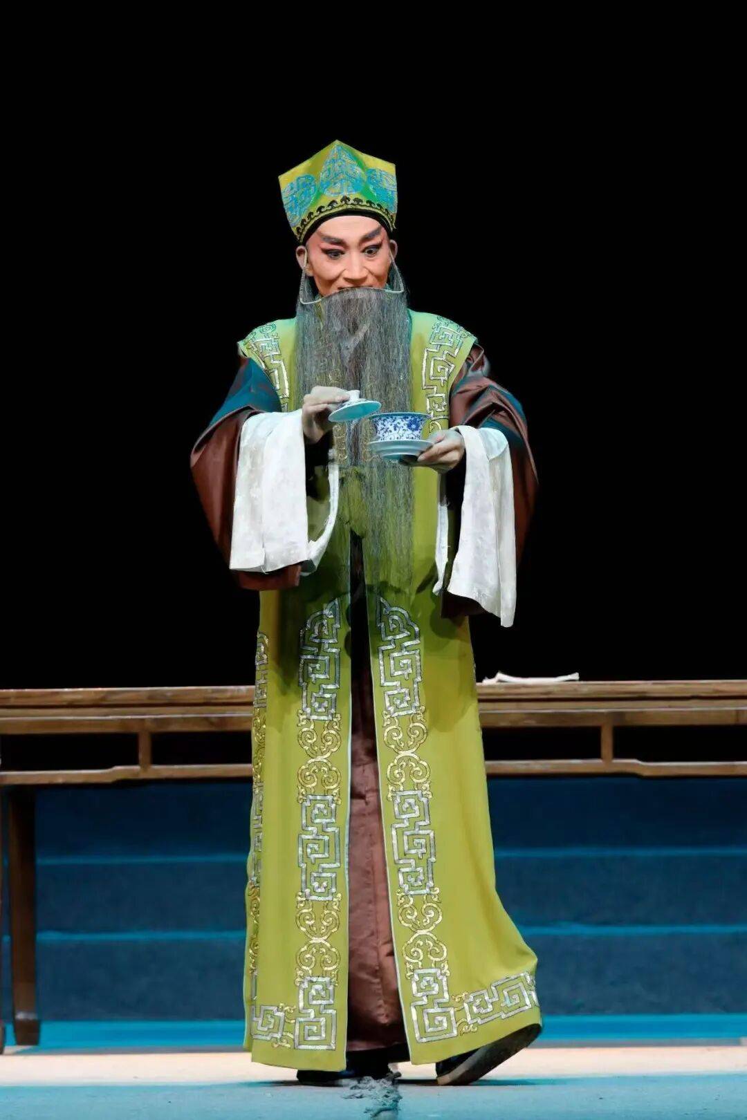 展现云南传统戏曲魅力<strong></p>
<p>币圈名词</strong>！玉溪作品《先生好茶》亮相全国舞台