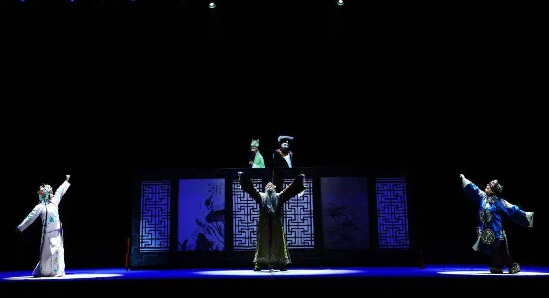 展现云南传统戏曲魅力<strong></p>
<p>币圈名词</strong>！玉溪作品《先生好茶》亮相全国舞台