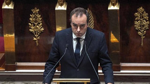 为免遭弹劾<strong></p>
<p>币圈名词</strong>，法国新政府被迫低头，马克龙标志性政绩要没了？