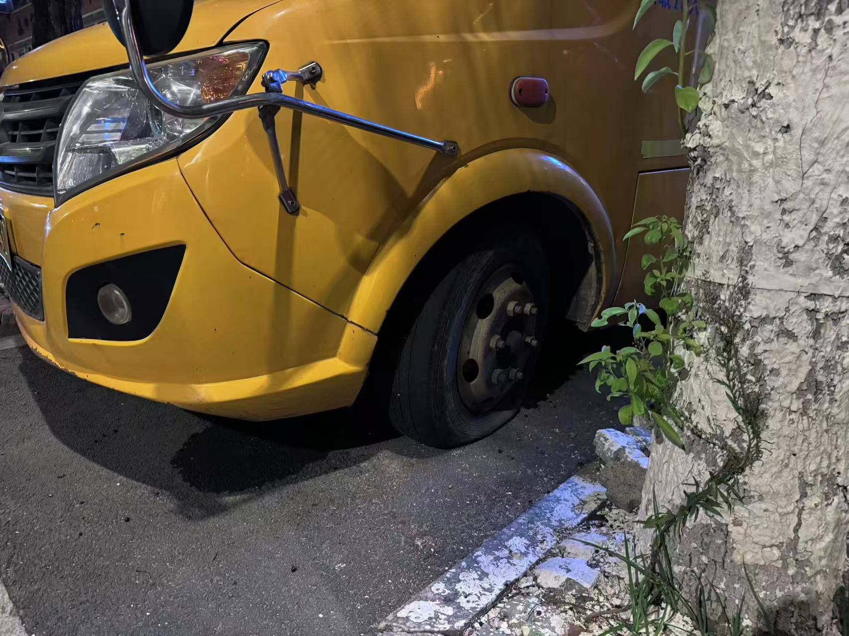 在县城当老师<strong></p>
<p>马兰币</strong>，没那么吃香了