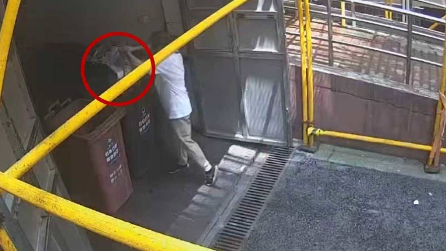 急！女儿帮母亲大扫除扔掉50万元黄金首饰<strong></p>
<p>链币</strong>，民警4小时找回