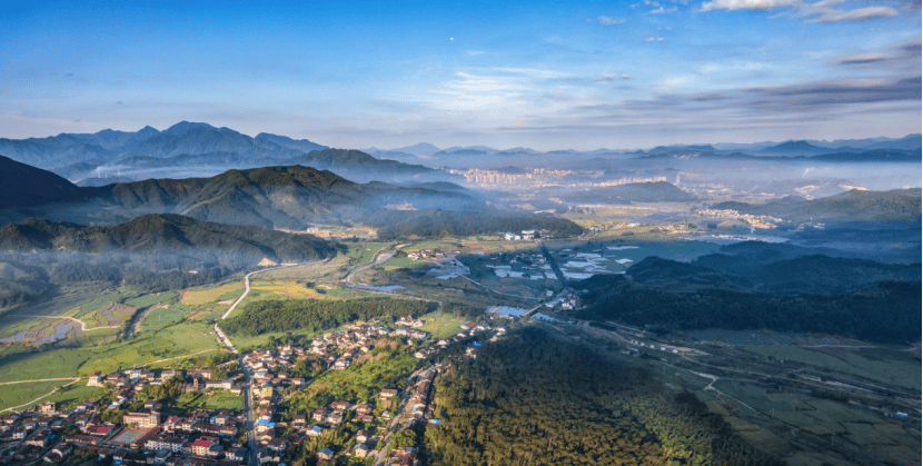 为什么年轻人迷上了爬山？ | 秋高气爽<strong></p>
<p>cbb炒币</strong>，是时候出发了→