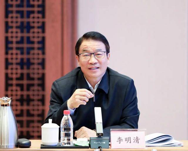 中央批准<strong></p>
<p>影子币</strong>，陈新武、张伟履新职