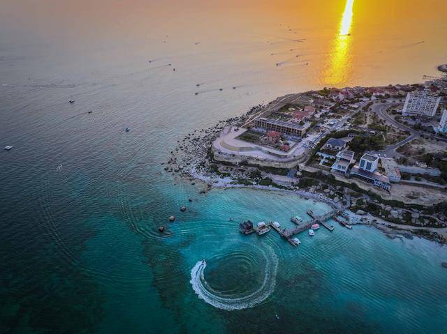 青年说 | 到中亚<strong></p>
<p>老币兑换价格表</strong>，奔赴一场激动人心的“探秘”