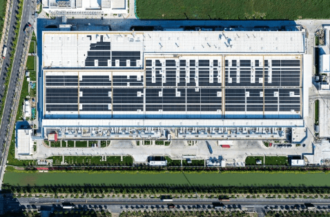 特斯拉副总裁陶琳：特斯拉上海超级工厂屋顶已铺满光伏板<strong></p>
<p>kin币交易</strong>，每年发1100万度电，减碳4600吨！隔壁储能超级工厂也在加装光伏板