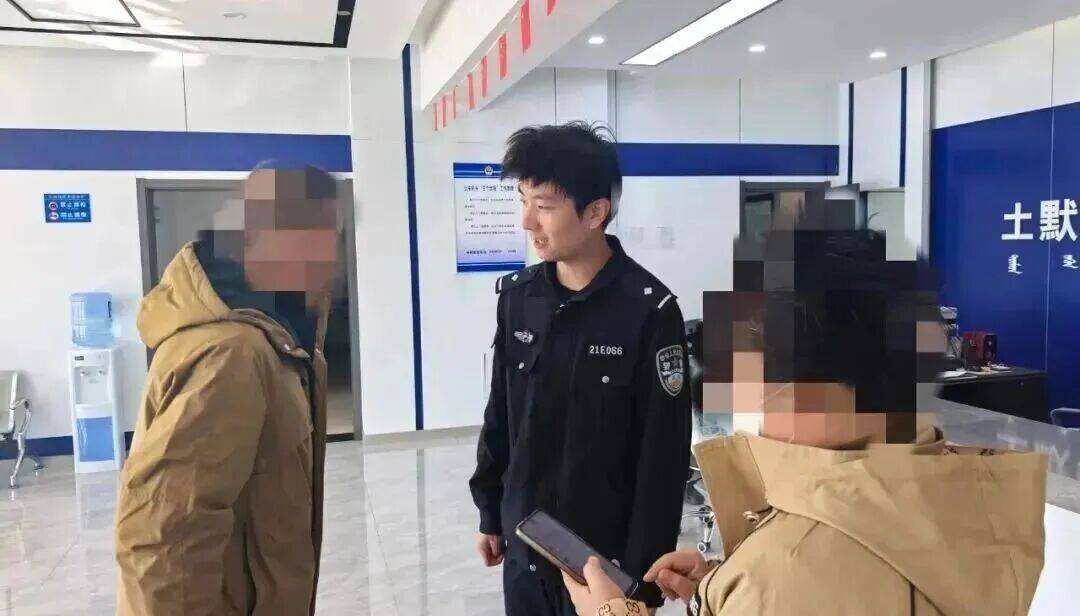 男子彩票中奖太兴奋<strong></p>
<p>借币炒币</strong>，拍照发业主群分享，隔天奖金被邻居冒领……